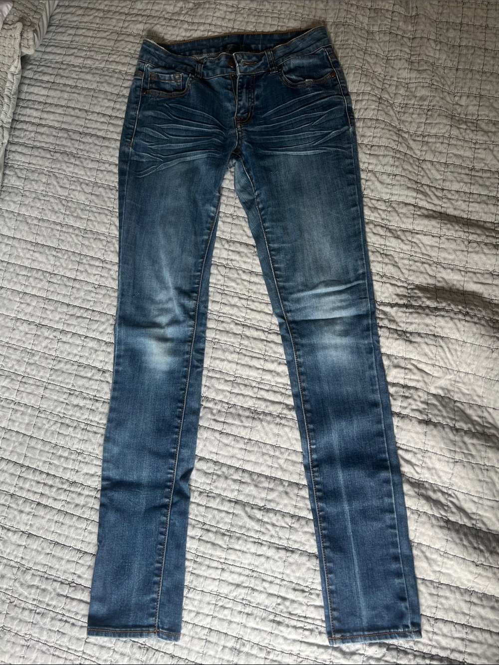 Women’s Dark Blue Skinny Jeans with Faded Detail